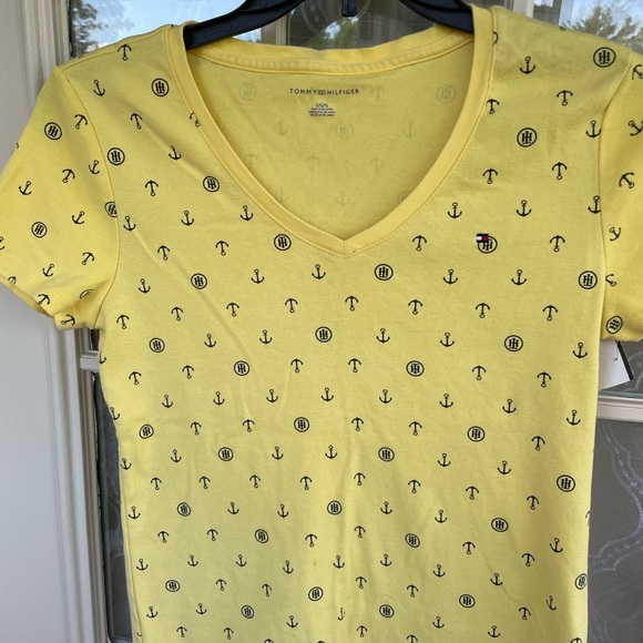 Tommy Hilfiger Yellow Graphic Tee - Picture 1 of 4